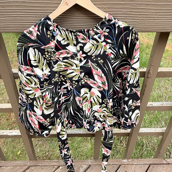 EUC Code x Mode Black Tropical Print Tie-Back Blouse - Picture 6 of 12